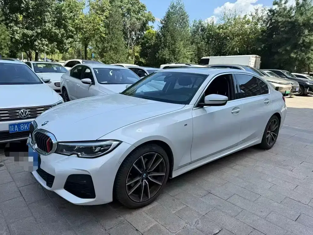 BMW 3 Series — фото 1