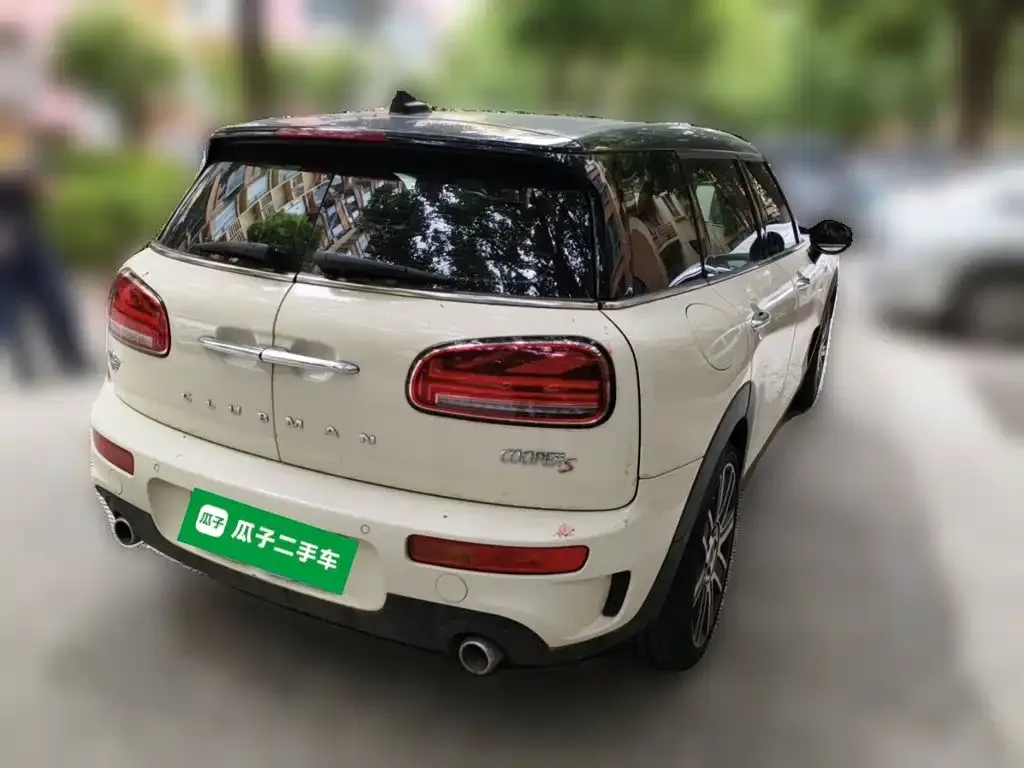 MINI Clubman — фото 2