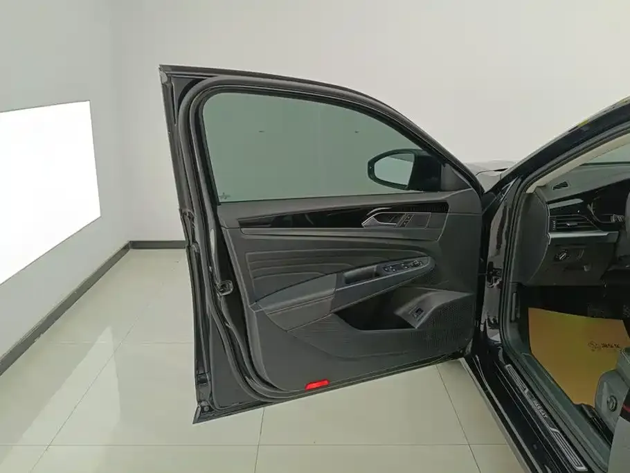 Volkswagen Passat — фото 3