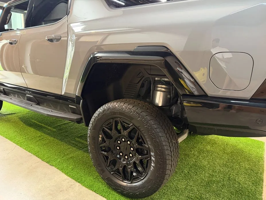 GMC Hummer EV — фото 7