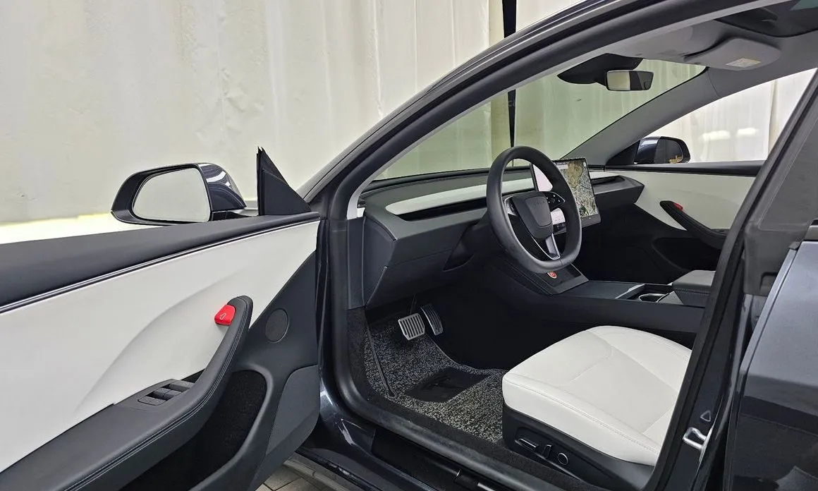 Tesla Model 3 — фото 4