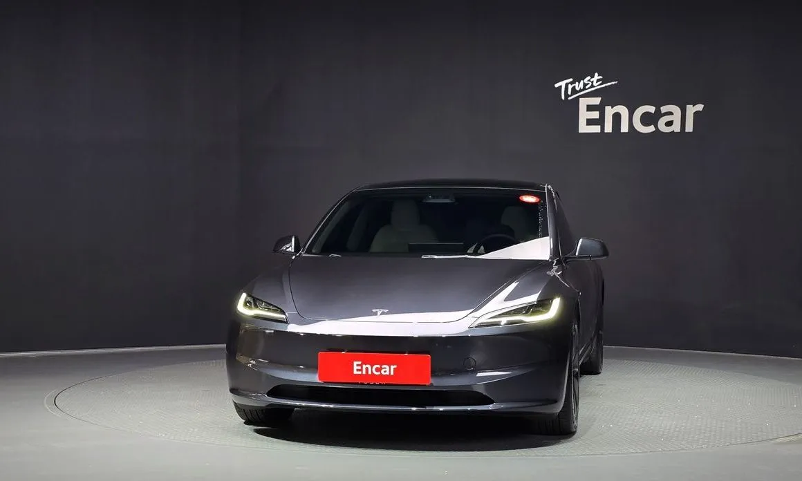 Tesla Model 3 — фото 5