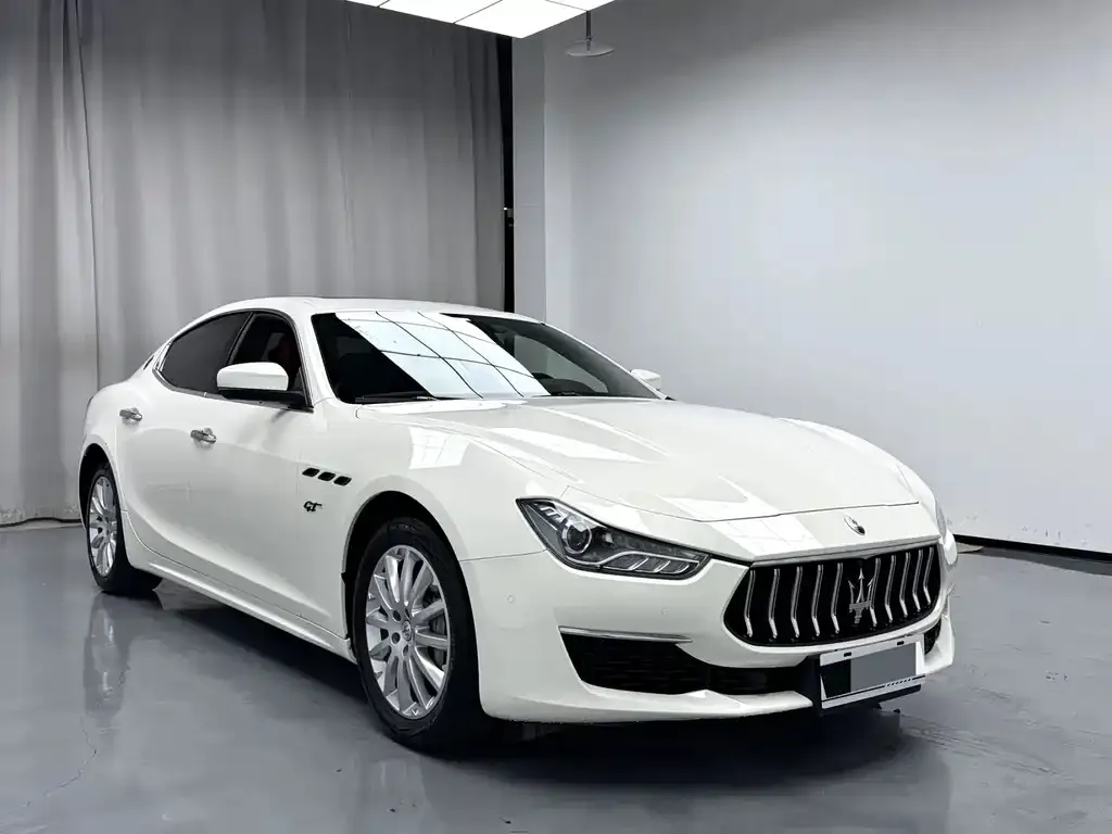 Maserati Ghibli — фото 6