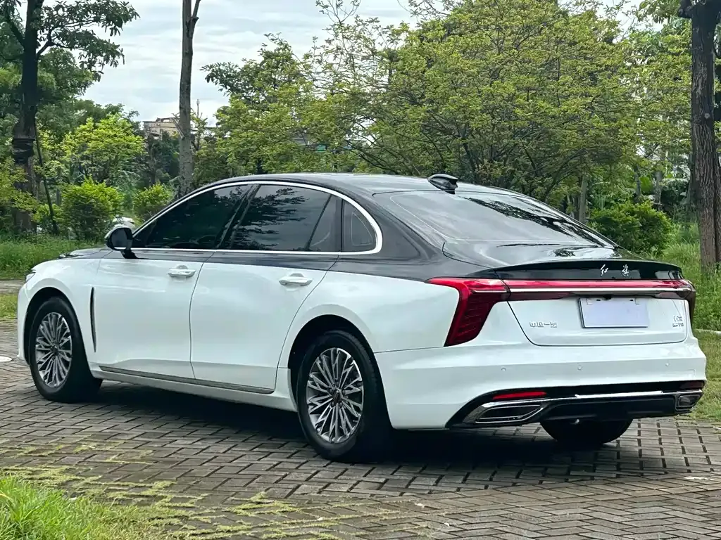 Hongqi H5 — фото 6