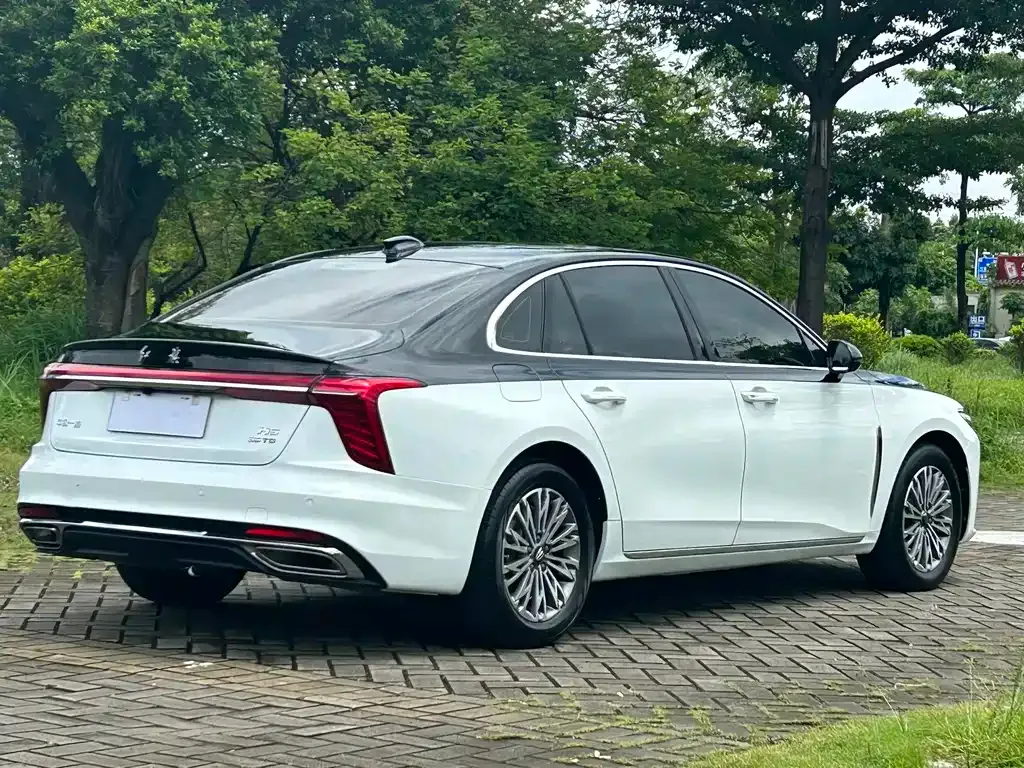 Hongqi H5 — фото 7