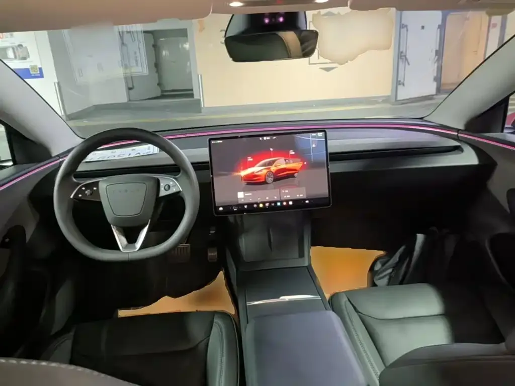 Tesla Model 3 — фото 2
