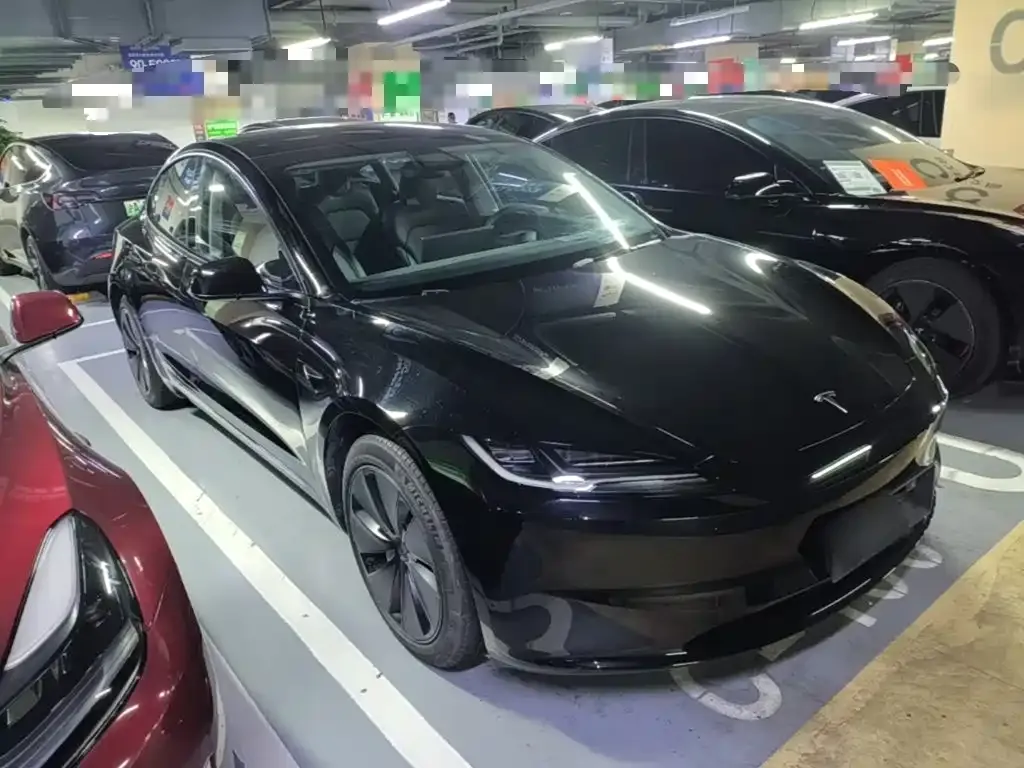 Tesla Model 3 — фото 7