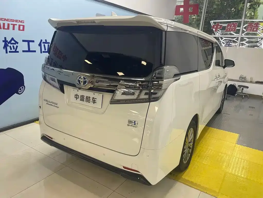 Toyota Vellfire — фото 9