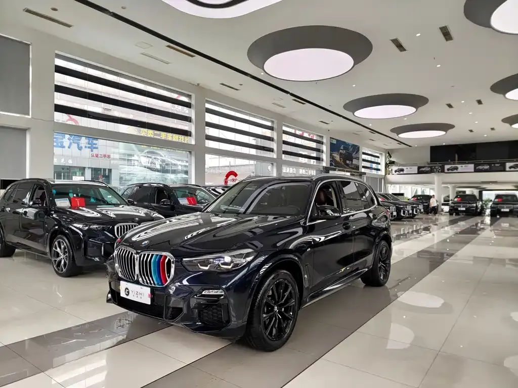 BMW X5 (Import) — фото 1