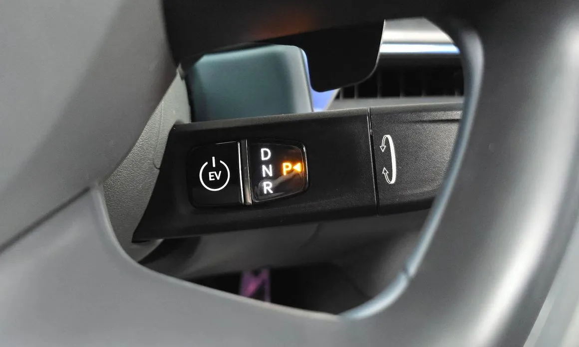 Kia EV9 — фото 6