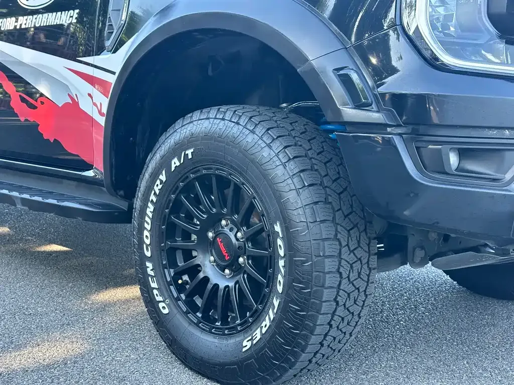 Ford Ranger — фото 10