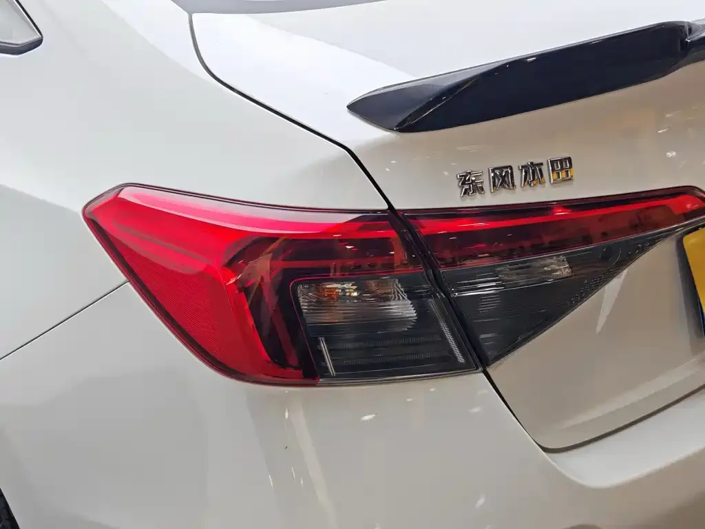 Honda Civic — фото 5