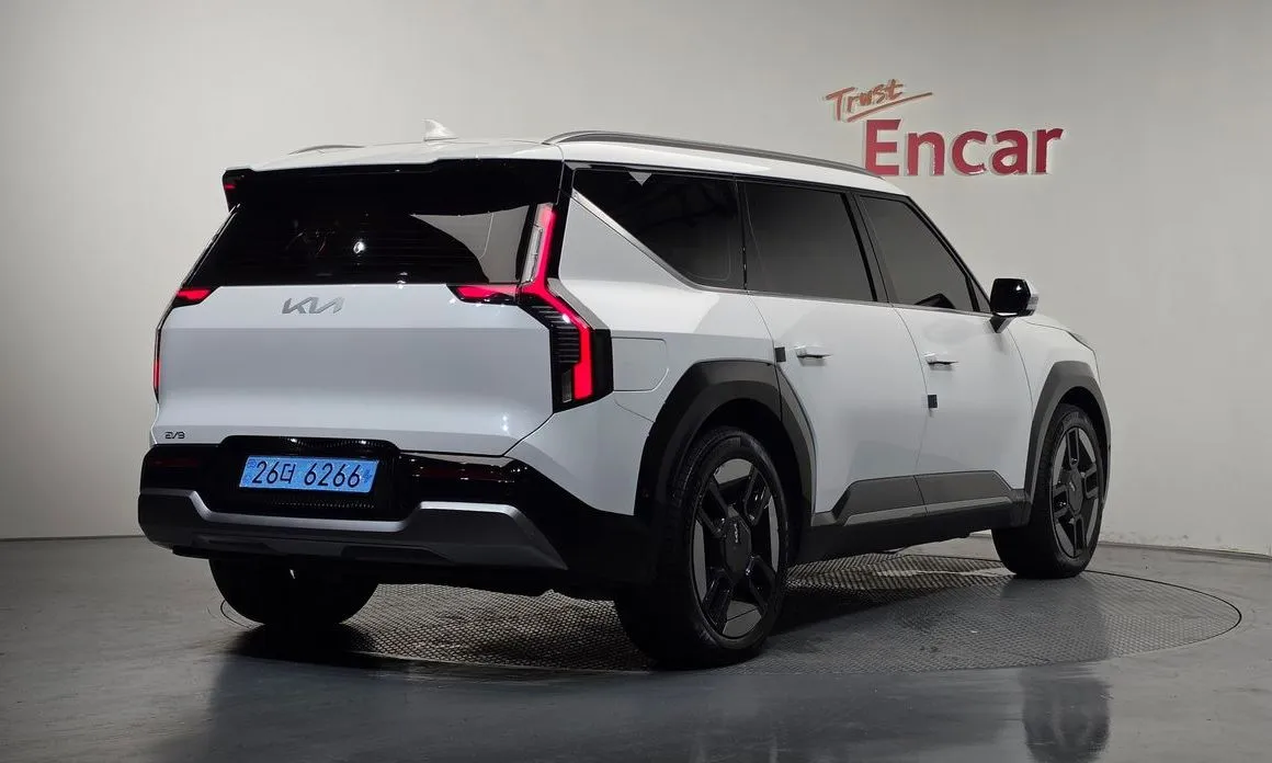 Kia EV9 — фото 4