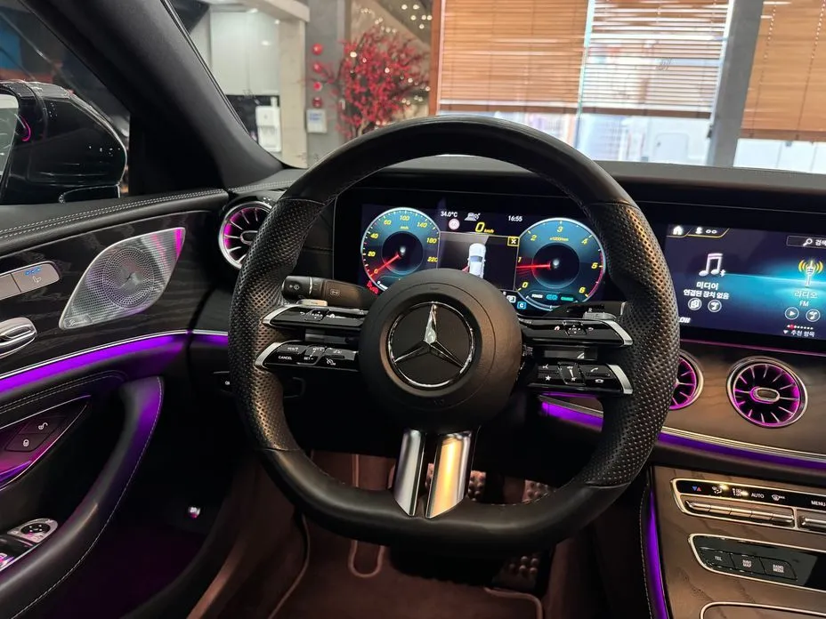 Mercedes-Benz CLS-Class — фото 7