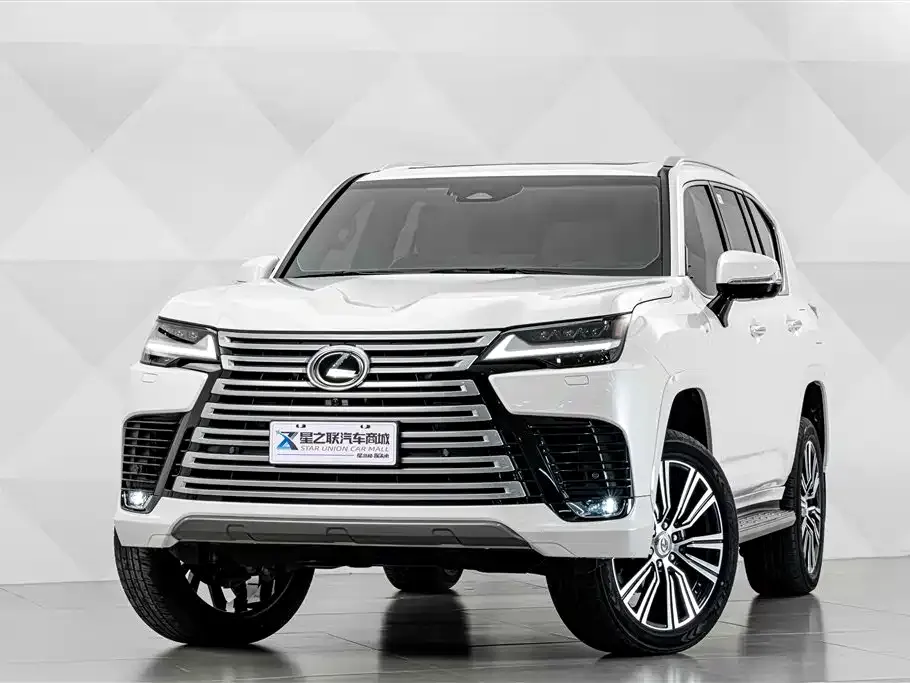 Lexus LX — фото 5