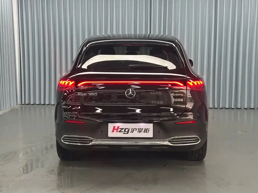 Mercedes-Benz EQE SUV — фото 7