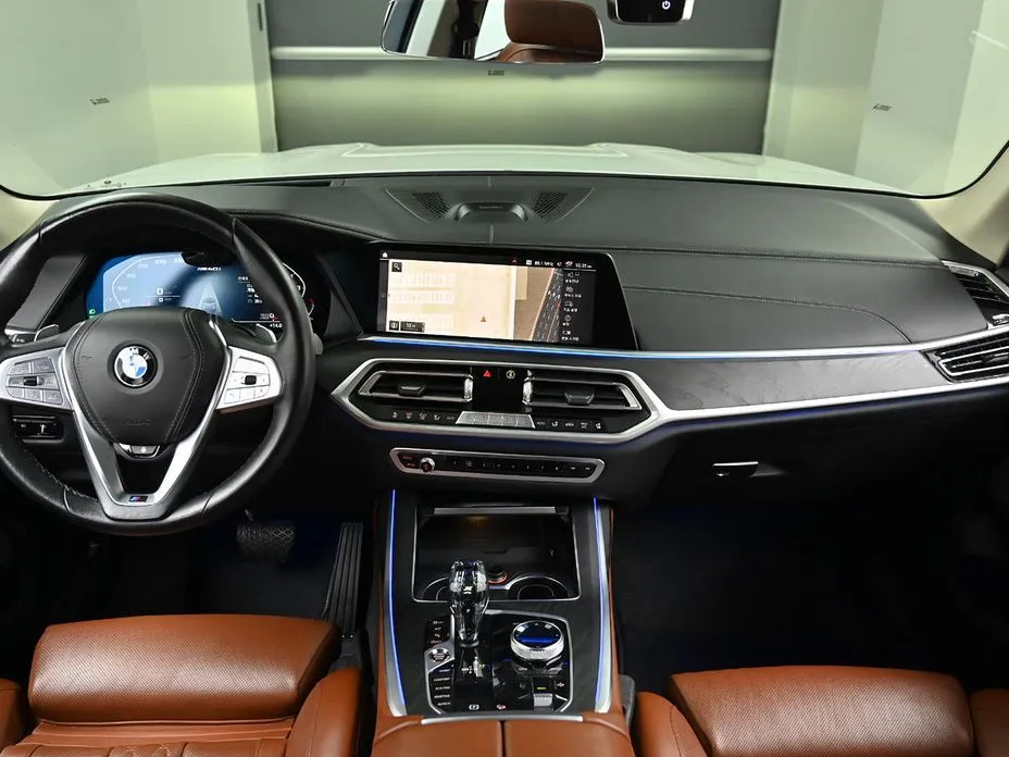 BMW X7 — фото 7