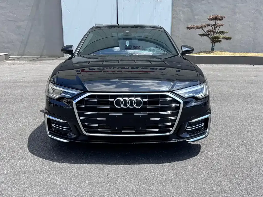 Audi A6L — фото 8