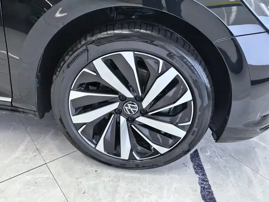 Volkswagen Passat — фото 5