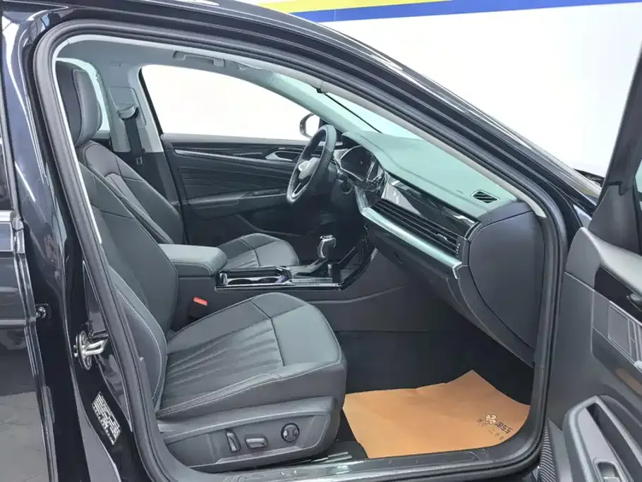 Volkswagen Passat — фото 6