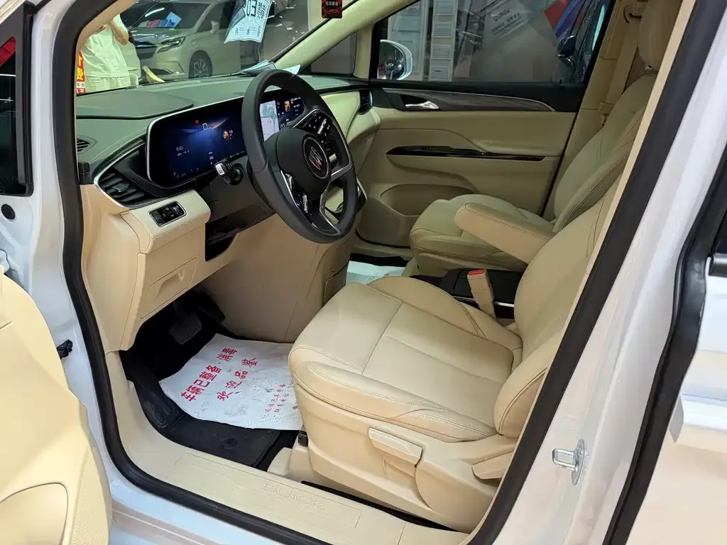 Buick GL8 Hybrid — фото 4