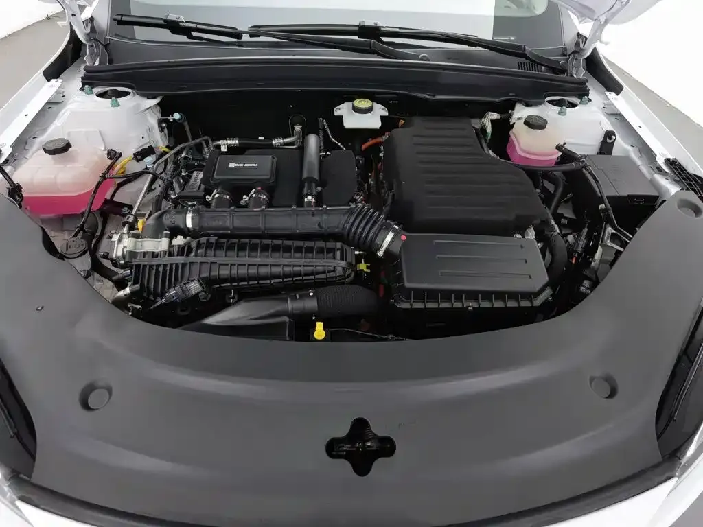 BYD Seal 05 DM-i — фото 9