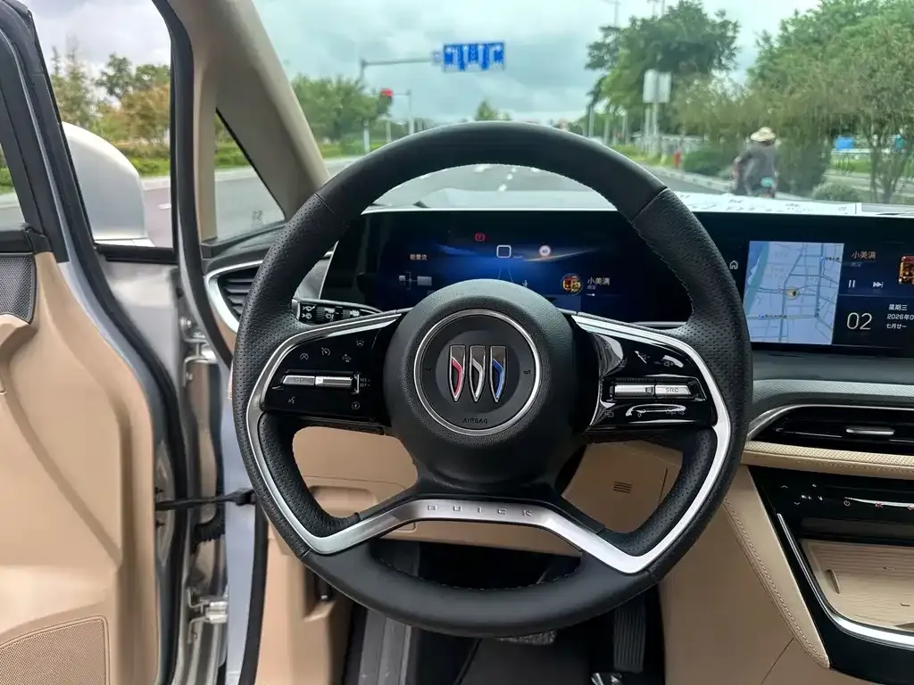 Buick GL8 Hybrid — фото 5