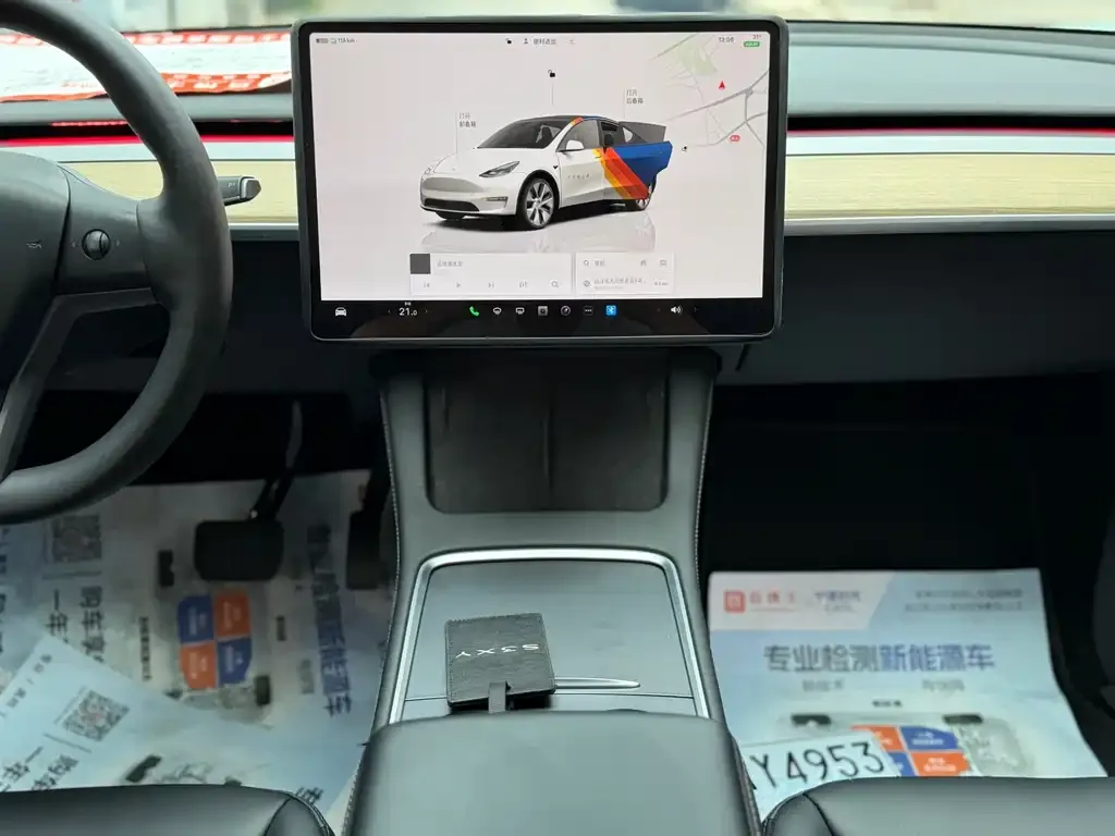 Tesla Model Y — фото 2