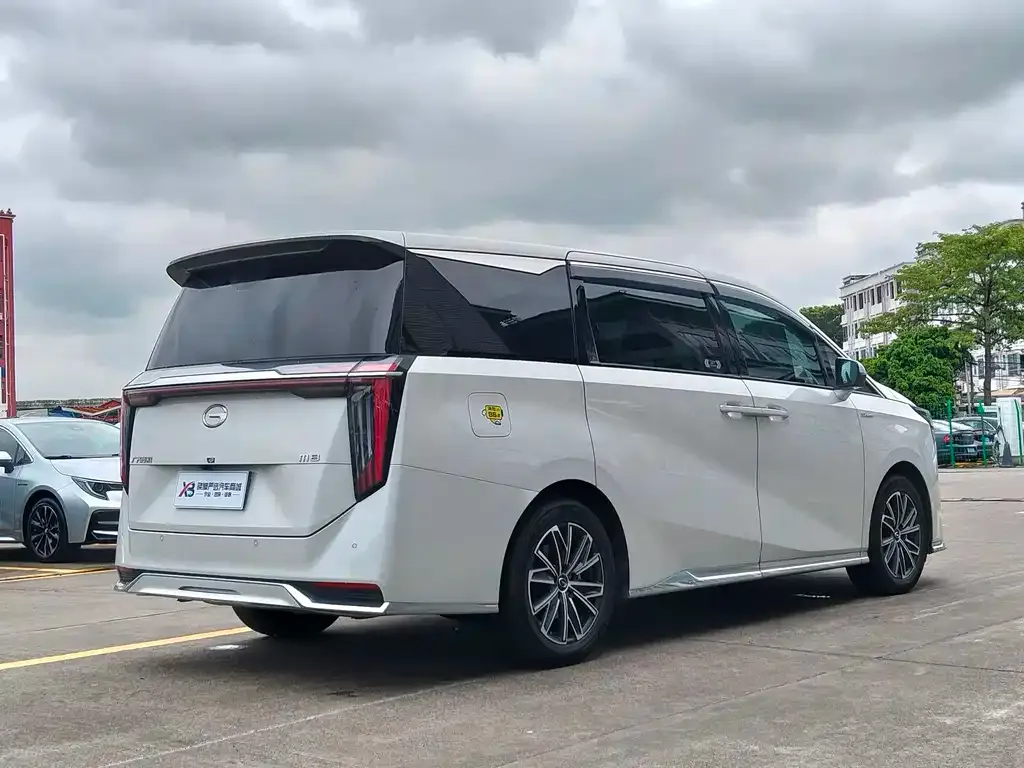 GAC Motor Trumpchi M8 — фото 10