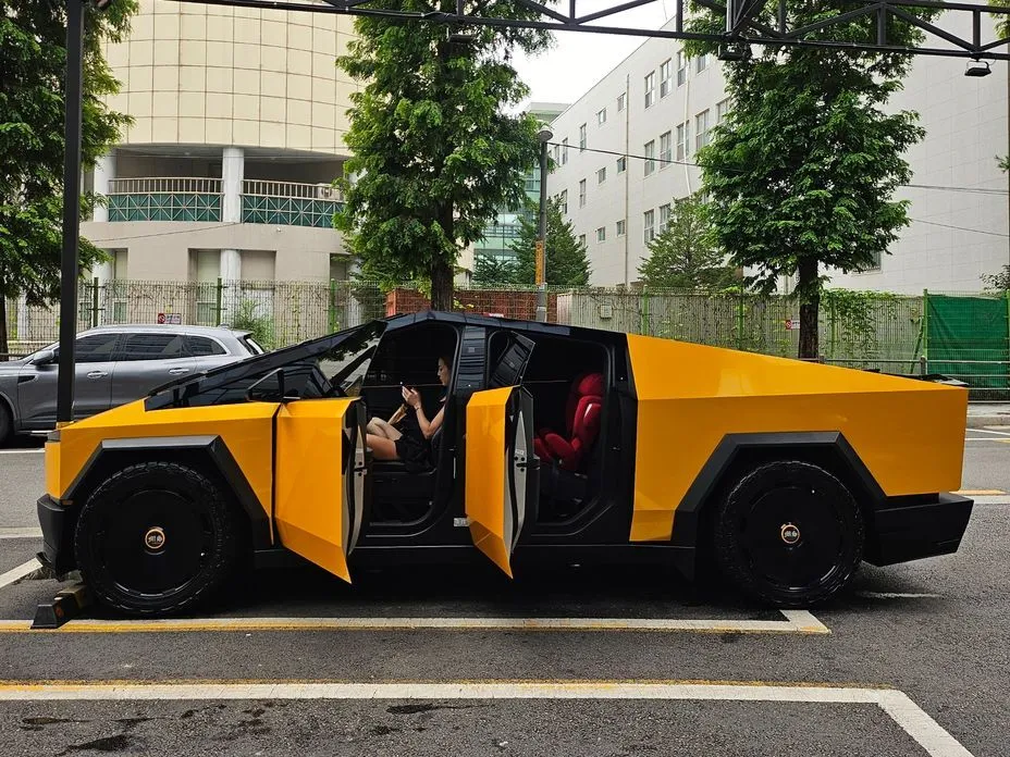 Tesla Cybertruck — фото 10