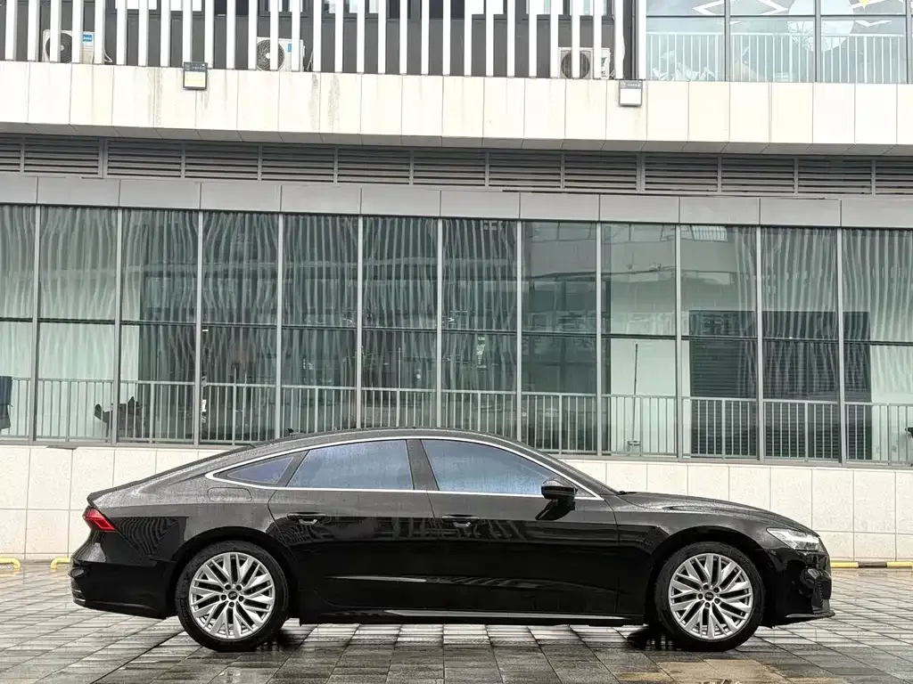Audi A7 — фото 7
