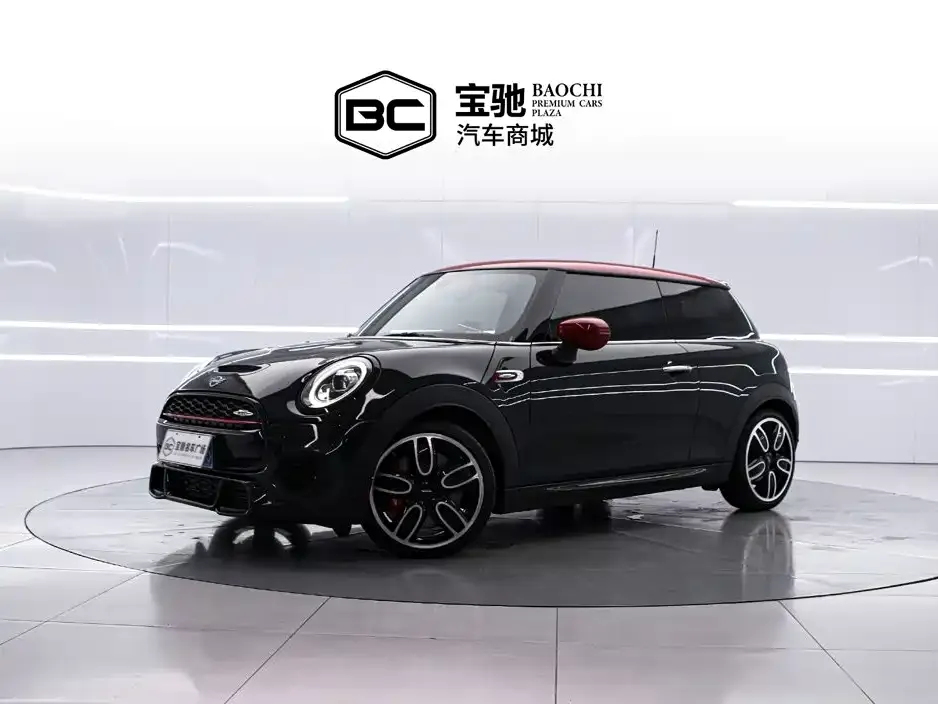 MINI JCW (John Cooper Works) — фото 1