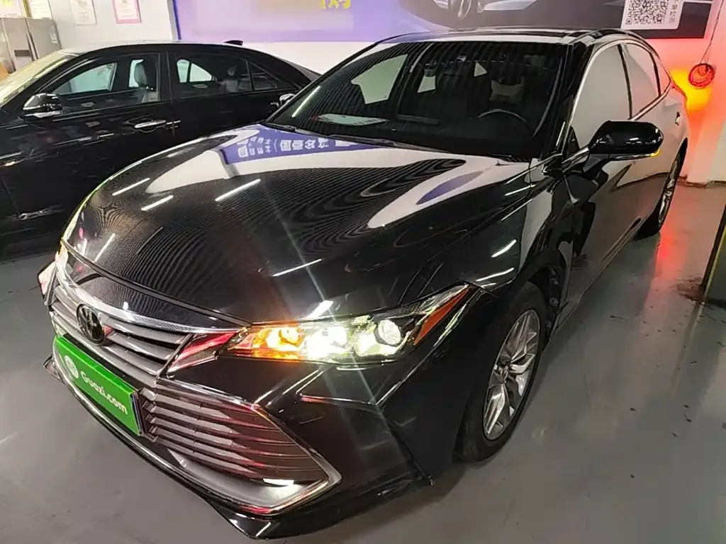 Toyota Avalon — фото 3