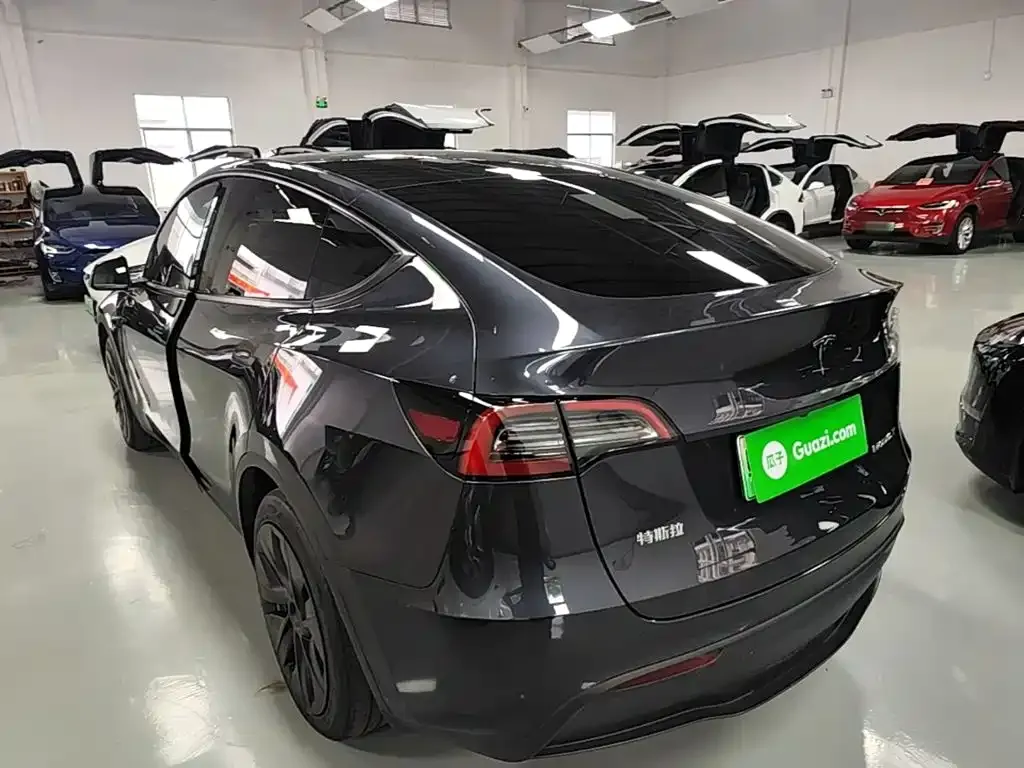 Tesla Model Y — фото 7