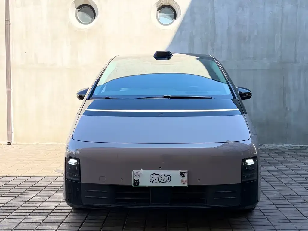 Li Auto MEGA — фото 8