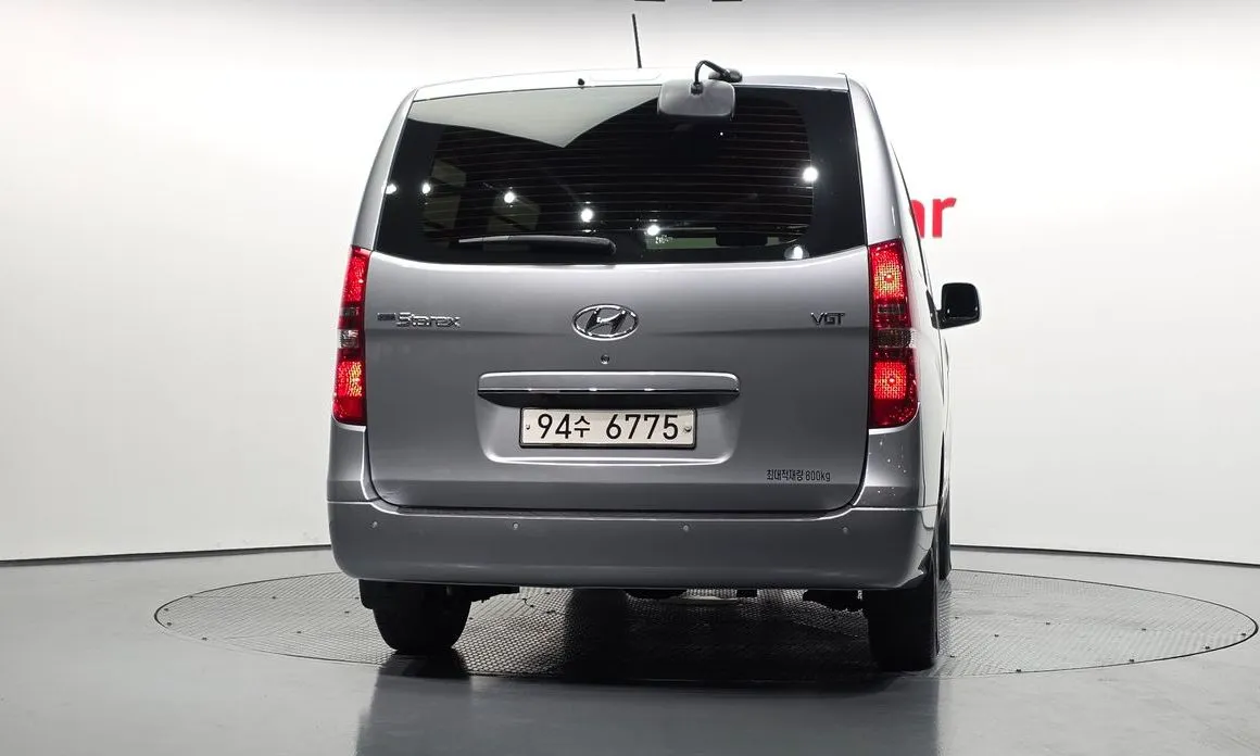 Hyundai Starex — фото 2
