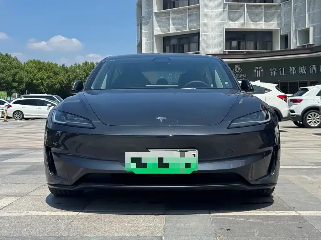 Tesla Model 3 — фото 6