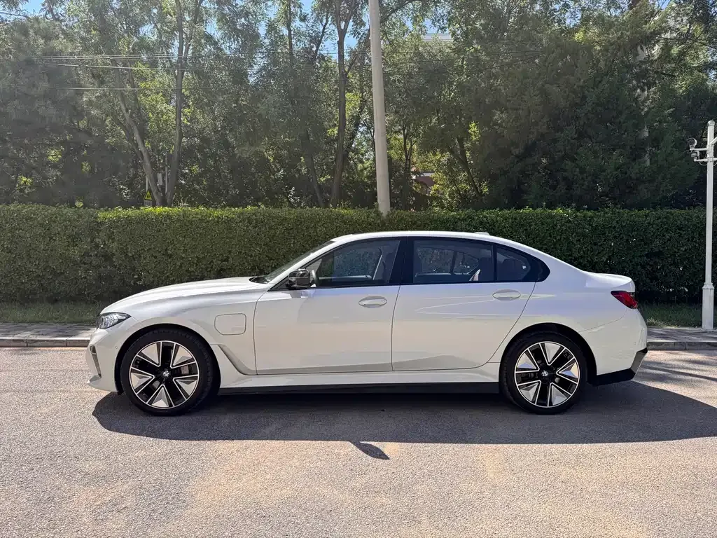 BMW i3 — фото 2