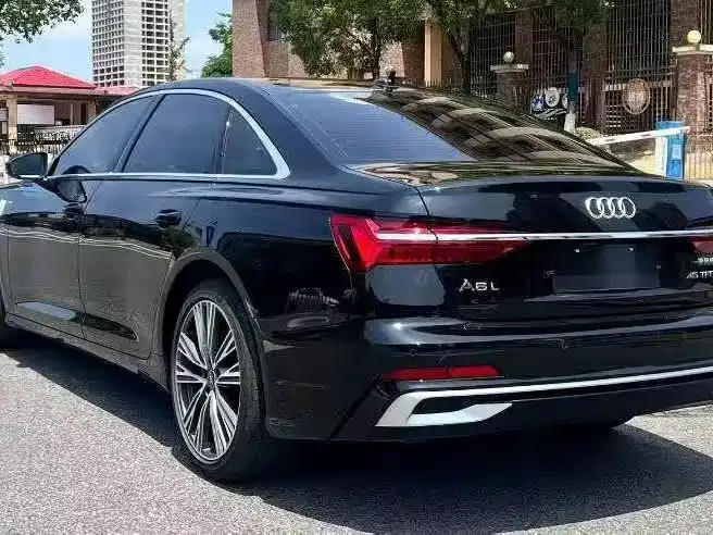 Audi A6L — фото 5