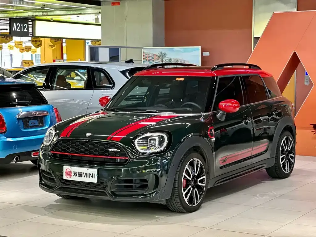 MINI Countryman JCW — фото 1