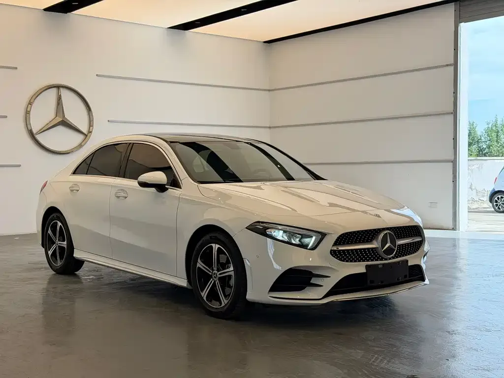 Mercedes-Benz A-Class — фото 8