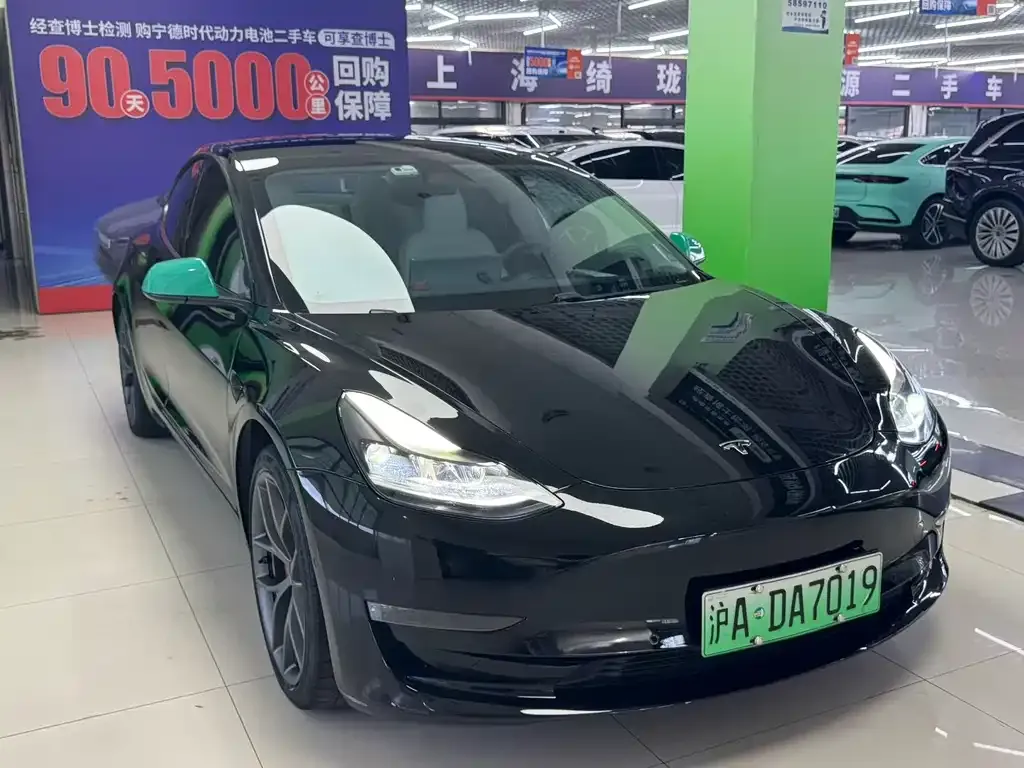 Tesla Model 3 — фото 6
