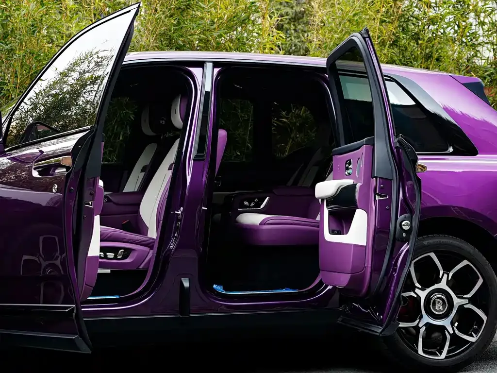 Rolls-Royce Cullinan — фото 8