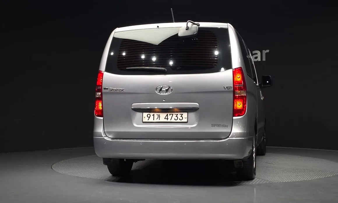Hyundai Starex — фото 3
