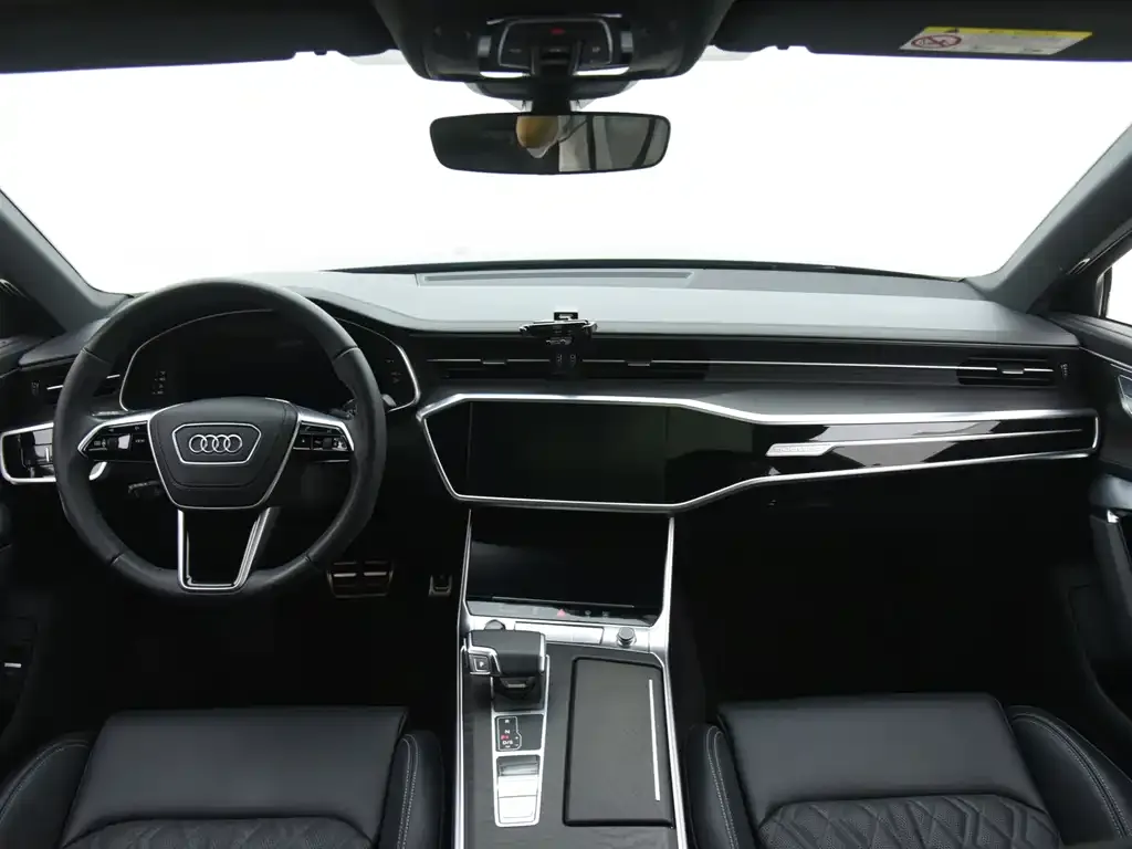 Audi A6L — фото 9