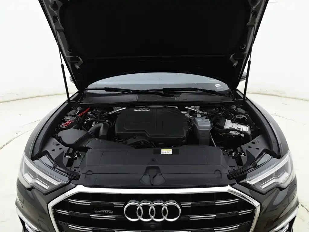 Audi A6L — фото 10
