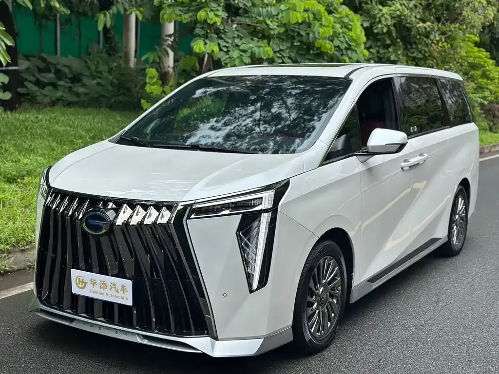 GAC Motor Trumpchi M8 — фото 1