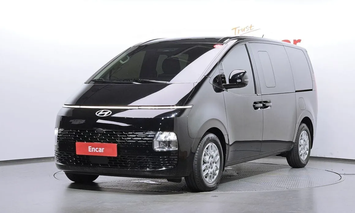 Hyundai Staria — фото 1