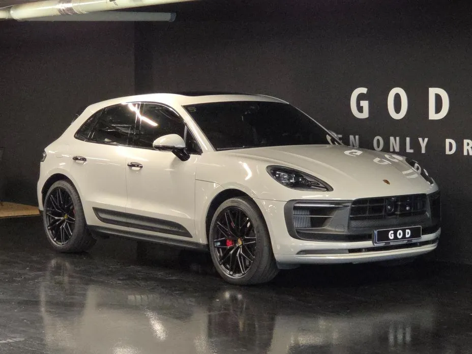 Porsche Macan — фото 1