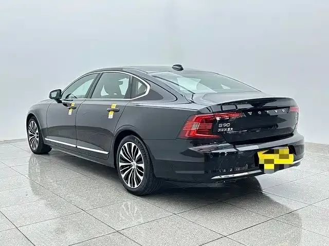 Volvo S90 — фото 7